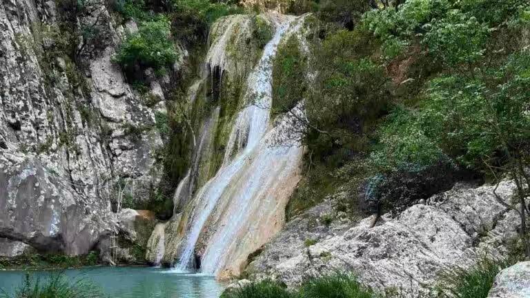 Εκδρομές από Καλαμάτα: Πολυλίμνιο, Βοϊδοκοιλιά & Πύλος — Ο Πλήρης Οδηγός